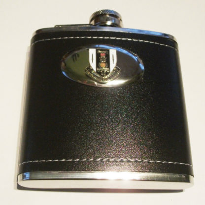 42 COMMANDO SHIELD or DAGGER ROYAL MARINES HIP FLASK IN STAINLESS OR LEATHERETTE - Image 2