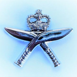 ROYAL GURKHA KUKRIS AND CROWN